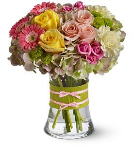 Fashionista Blooms in Chicago Ridge�IL, James Saunoris & Sons