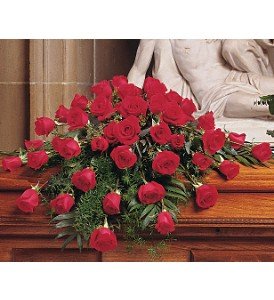 Blooming Red Roses Casket Spray in Chicago Ridge�IL, James Saunoris & Sons