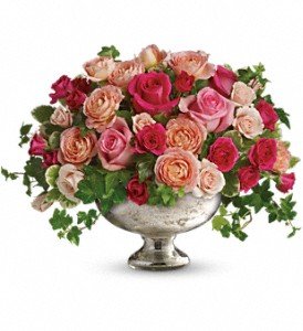 Queen's Court by Teleflora in Chicago Ridge IL, James Saunoris & Sons