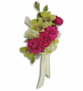 Chic and Stunning Corsage in Chicago Ridge IL, James Saunoris & Sons