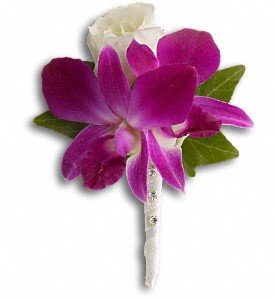 Fresh in Fuchsia Boutonniere in Chicago Ridge IL, James Saunoris & Sons