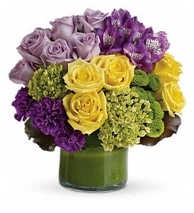 Simply Splendid Bouquet in Chicago Ridge IL, James Saunoris & Sons