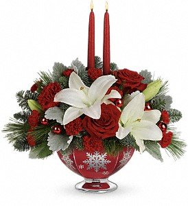 Teleflora's Merry Memories Centerpiece in Chicago Ridge IL, James Saunoris & Sons
