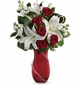 Teleflora's Love And Tenderness Bouquet in Chicago Ridge IL, James Saunoris & Sons