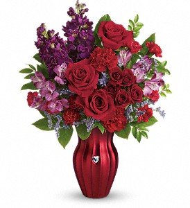 Teleflora's Shining Heart Bouquet in Chicago Ridge IL, James Saunoris & Sons