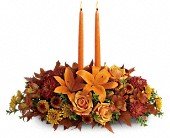 Family Gathering Centerpiece in Chicago Ridge IL, James Saunoris & Sons