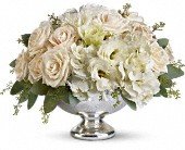 Teleflora's Park Avenue Centerpiece in Chicago Ridge, Illinois, James Saunoris & Sons