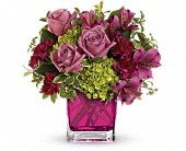 Splendid Surprise by Teleflora in Chicago Ridge IL James Saunoris & Sons